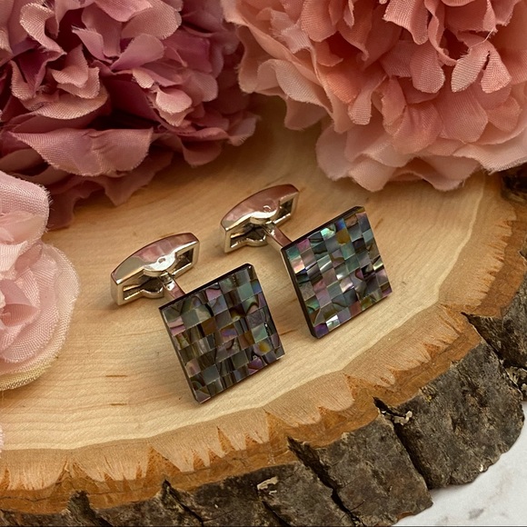 Stunning Checkered Square Abalone Shell Cufflinks - Picture 5 of 16